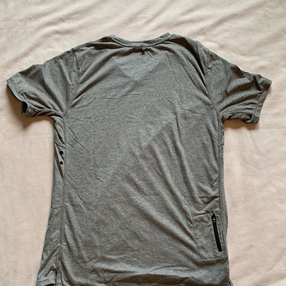 Nike Running T-shirt Size Large - Picture 6 of 6